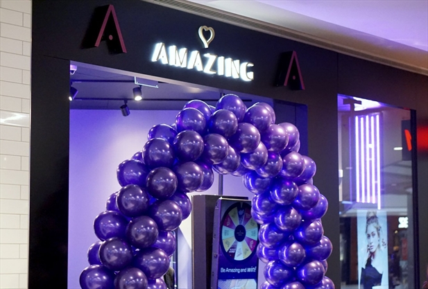 Lowcost jewelry store opens at Scarborough Town Centre